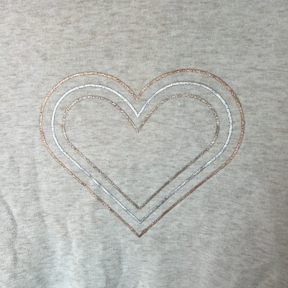Cream Cropped Sweatshirt With Gold Silver and Bronze Heart from Live Lov… - Picture 2 of 5
